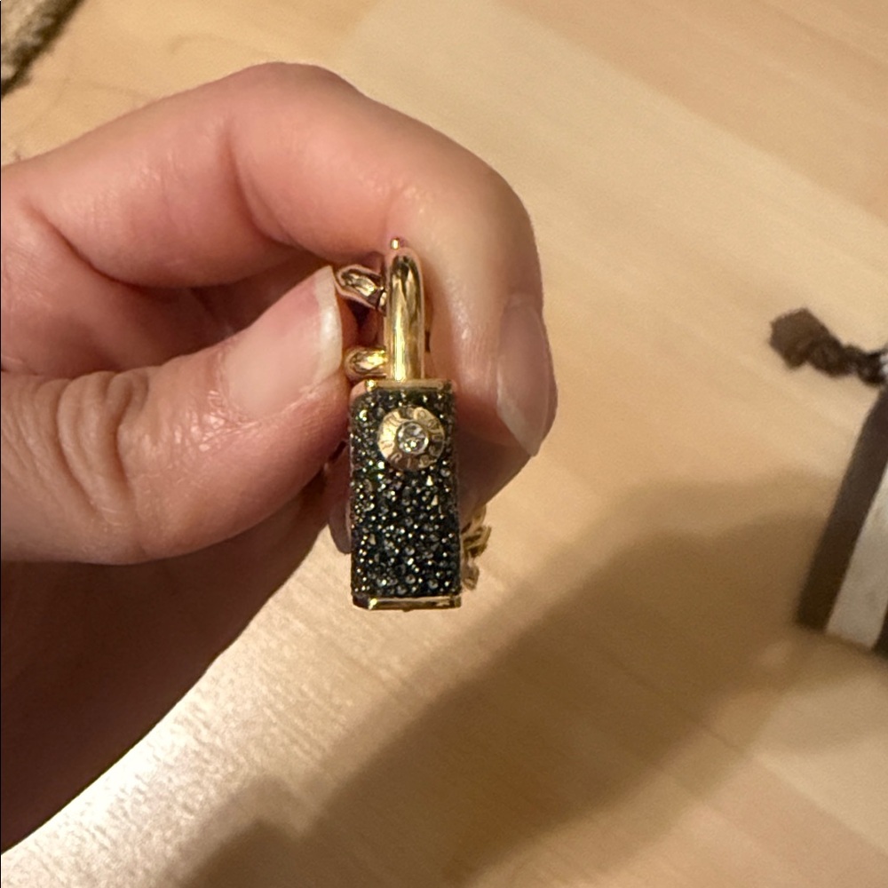 Henri Bendel padlock bracelet - Picture 2 of 4